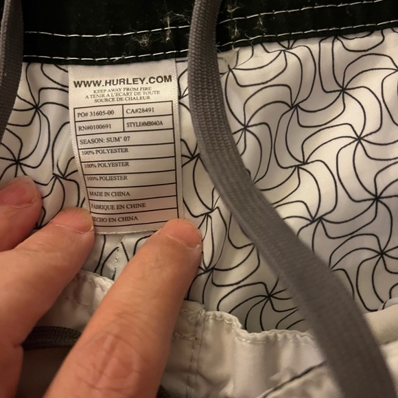 Hurley swim trucks waist fits 32 - Picture 2 of 2